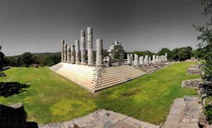 Apollon Smintheus tapınağı ve kutsal alanı - Apollo Smintheus temple and sanctuary