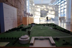 Ara Pacis Müzesi fotoğrafları sunağın olduğu gerçek alan maketi - Rome Ara Pacis Museum photos real field's sketch