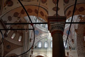 Beyazıt Camii içi sütun başlığı - Beyazıt Mosque interior and column capital