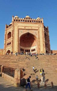 Bülend Dervaze merdivenleri Fetihpur Sikri Ulucami Hindistan - Buland Darwaza stairs Fatehpur Sikri India