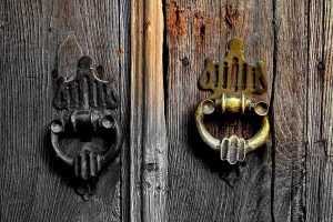 Cumalıkızık Köyü evleri kapı halkaları - Door handle of Historical Cumalikizik houses