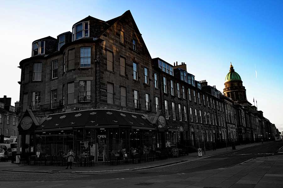 Edinburgh kenti tarihi sokakları Edinburgh tarihi binaları - Edinburgh photos lets meet on the corner of Haymarket