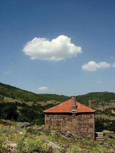 Ege Turları Şirince Denizli turu güzergahı fotoğrafları bulutlu kulübe - Sirince Denizli route photos cottage with a cloud