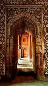 Hindistan gezilecek yerler Fetihpur Sikri Ulu Camii içi, bezeme detayları - Interior and decoration details of Jama Mosque at Fatehpur Sikri
