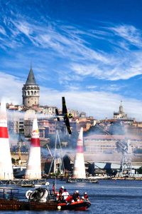 Galata Kulesi ve Haliç'teki Red Bull yarışması - Red Bull competition at Golden Horn and Galata Tower