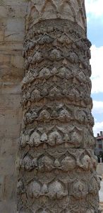 Gök Medrese Sivas Anadolu Selçuklu eserleri dairesel köşe payandaları bezeme fotoğrafları
