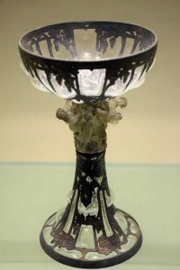 Gülbenkyan Müzesi eserleri fotoğrafları asma biçiminde figürlü kadeh, 1899 - Portugal Calouste Gulbenkian Museum (Museu Calouste Gulbenkian) vine and figure goblet