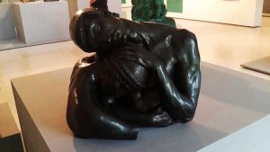 Gülbenkyan Müzesi sergi salonu - Lisbon Calouste Gulbenkian Museum (Museu Calouste Gulbenkian) Statue