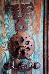 Kemaliye tarihi kapı tokmakları fotoğrafları - Erzincan Apçağa village historical door knockers