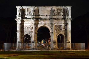 Kolezyum yanındaki Konstantin takı - Rome Constantine gate photos