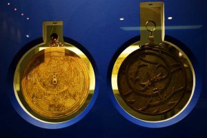 Lizbon Belem gezilecek yerler Portekiz Deniz Müzesi Usturlap - Planispheric Astrolabe (astrolábio planisférico) Portugal Navy Museum ( Museu de Marinha)