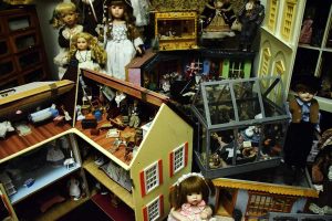 Portekiz gezilecek yerler Oyuncak Bebek Hastanesi ve müzesi - Lisbon The Doll Hospital and museum (Hospital de Bonecas)