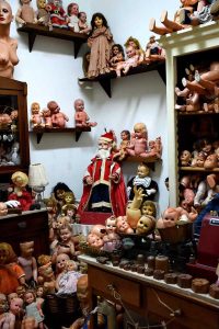 Portekiz gezilecek yerler Oyuncak Bebek Hastanesi ve müzesi - Lisbon The Doll Hospital and museum ( Lisboa Hospital de Bonecas)