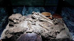 Malatya müzesi fotoğrafları Arslantepe höyüğü mezarı Geç Kalkolitik Çağ - Malatya museum tomb of Arslantepe Mound, Late Chalcolithic period