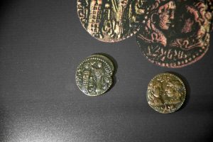 Mardin Müzesi Artuklu sikkesi - Mardin Museum the Artuqid coin