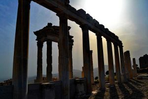 Pergamon Trajan tapınağı, Pergamon antik kenti fotoğrafları - Trajaneum, Pergamon photos