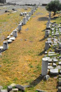 Pergamon antik kenti fotoğrafları, Trajan tapınağı kalıntıları - Ruins of Trajaneum, Pergamon ancient city photos