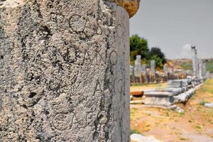 Perge antik kenti sütun yazıtları - Perge ancient city column inscriptions