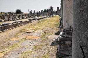 Perge antik kenti sütunlu ana cadde - Perge city the columned main street