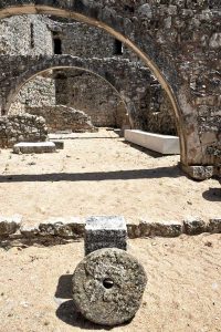 Pombal Kalesi avlu fotoğrafları - courtyard of Castle of Pombal (Castelo de Pombal)