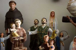 Oyuncak Bebek Hastanesi ve müzesi el yapımı oyuncaklar - Lisbon The Doll Hospital and museum (Hospital de Bonecas)
