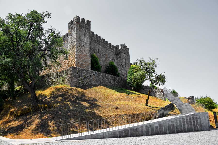 Portekiz Lizbon Pombal Kalesi fotoğrafları Pombal Kalesi, Portekiz gezilecek yerler - Portugal Pombal castle photos (Castelo de Pombal)