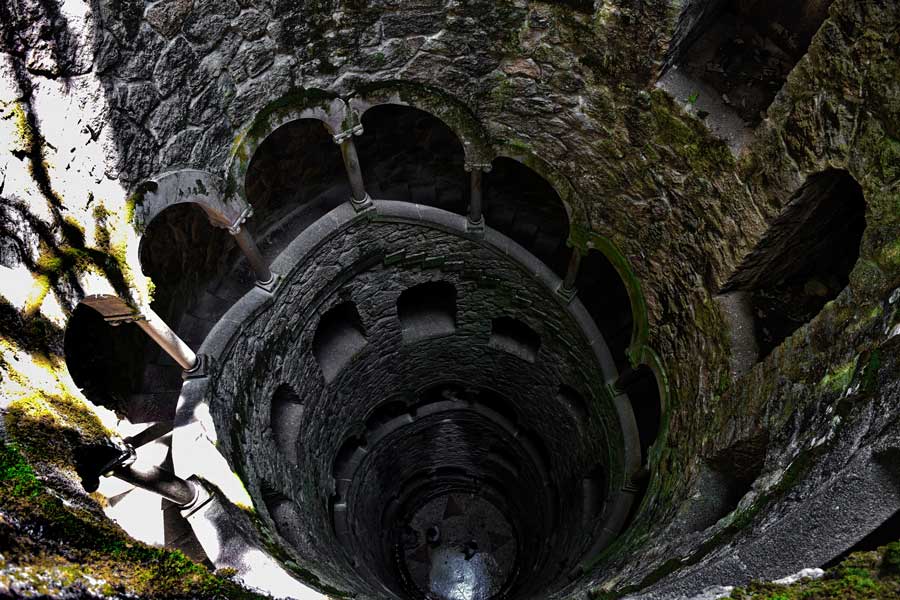 Quinta da Regaleira fotoğrafları Sintra Ters Kule fotoğrafları - Sintra Quinta da Regaleira Inverted tower
