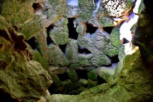 Portekiz gezilecek yerler Sintra 2. Ters Kule veya bitirilmemiş kule - Portugal route 2.Inverted Tower (Quinta da Regaleira)