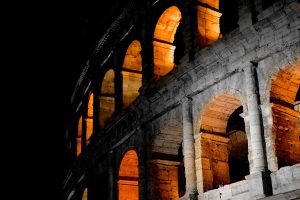 Kolezyum fotoğrafları Kolezyum dış duvarı ve pencereleri - Colosseum photos exterior wall and windows