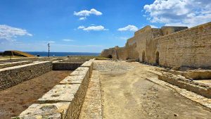 Seddülbahir Kalesi Üst Avlu Kışla Kompleksi Restorasyon Süreci - Seddülbahir Fortress Upper Courtyard Barracks Complex during Restoration
