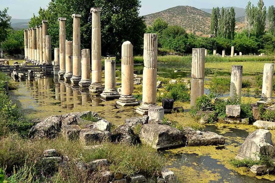 Ege turları Afrodisias Şirince Denizli güzergahı fotoğrafları Tiberius portikosu ve hamamlar Şirince Denizli turu güzergahı fotoğrafları Tiberius portikosu ve hamamlar - Sirince Denizli route photos tiberius portico and the baths