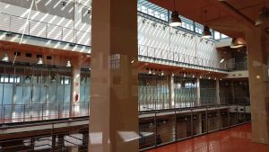 Lingotto eski Fiat fabrikası içi - interior of Turin old Fiat factory, Lingotto