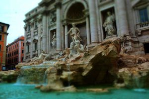 Trevi çeşmesi fotoğrafları - Trevi fountain and statues